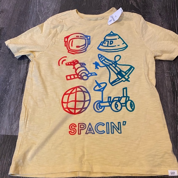 GapKids Yellow Space T-Shirt - Picture 1 of 2
